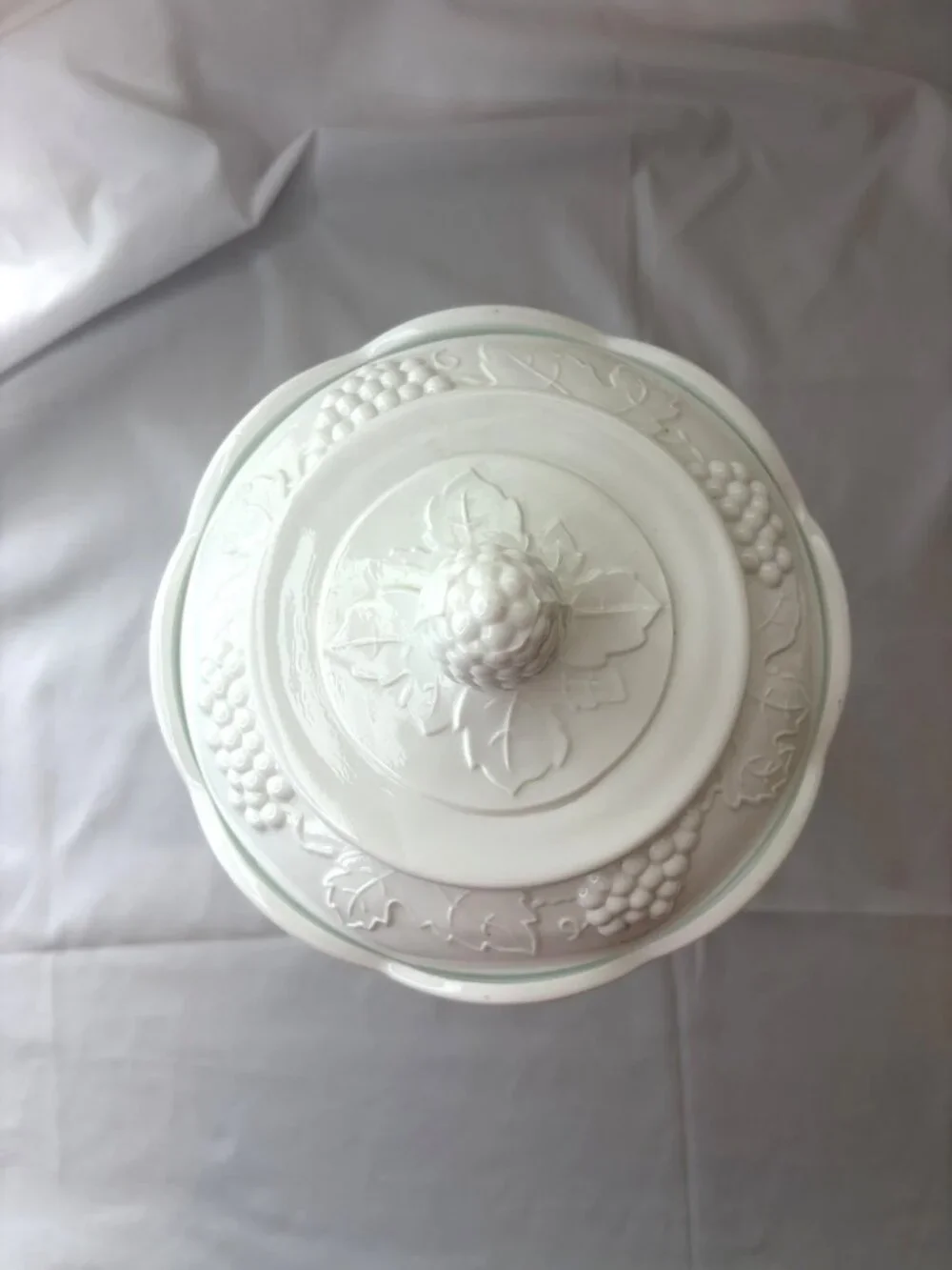 Vintage Indiana Glass Harvest Grape Milk Glass Covered Pedestal Compote